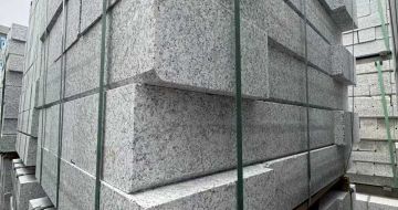 日照芝麻白路牙石 马路牙子