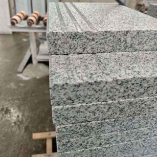 日照芝麻白楼梯踏步