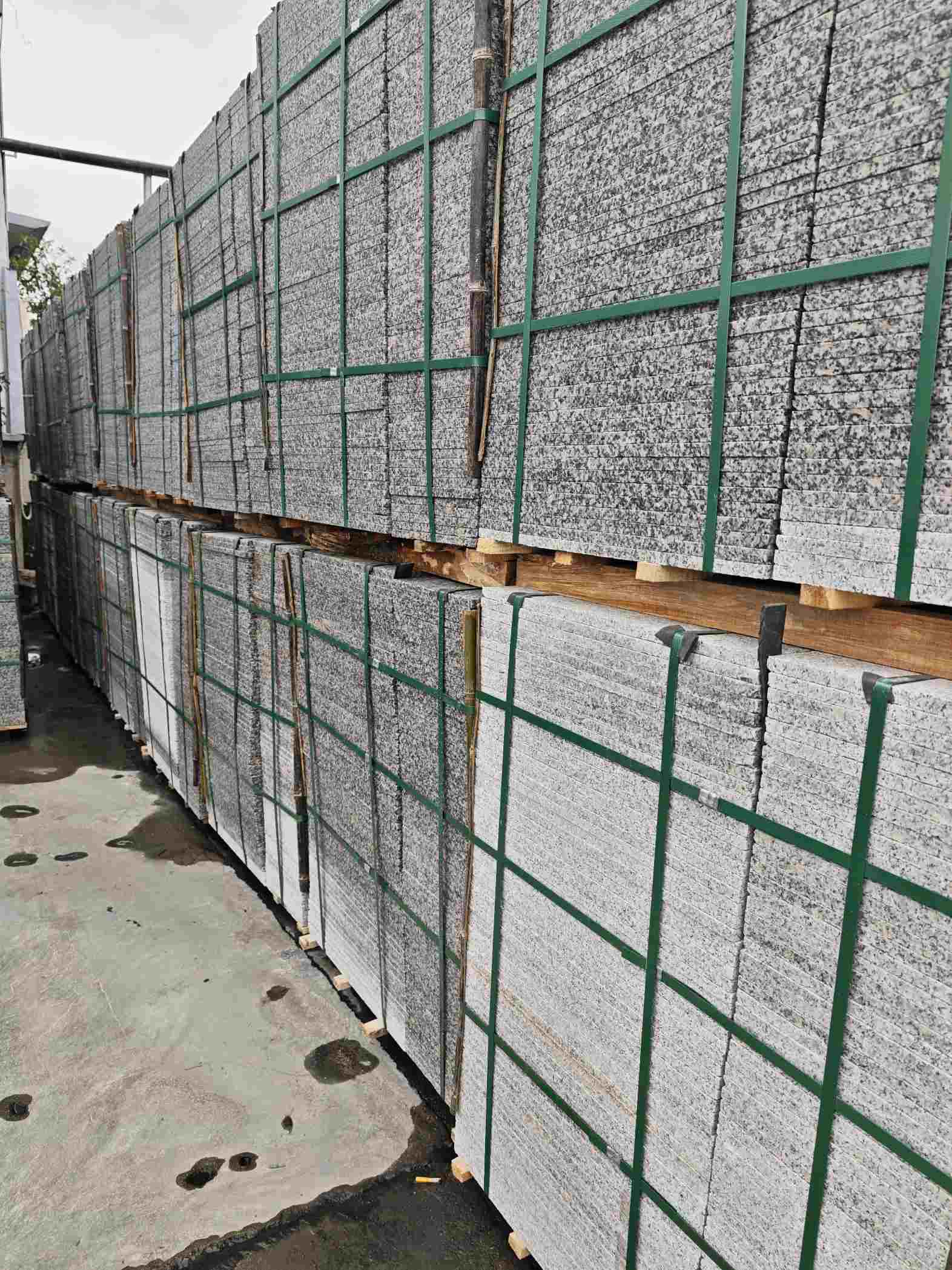 日照芙蓉白地铺石，石材地铺石