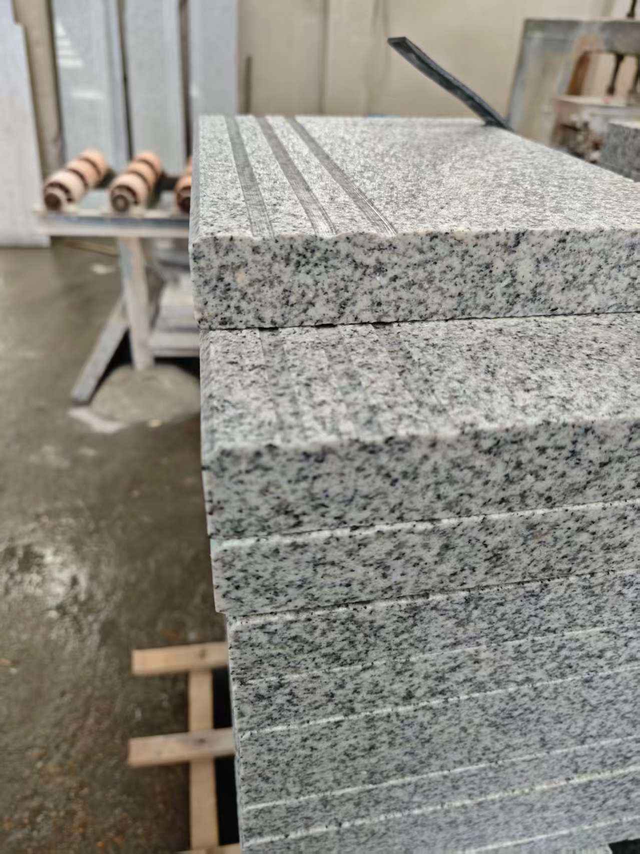 日照芝麻白楼梯踏步